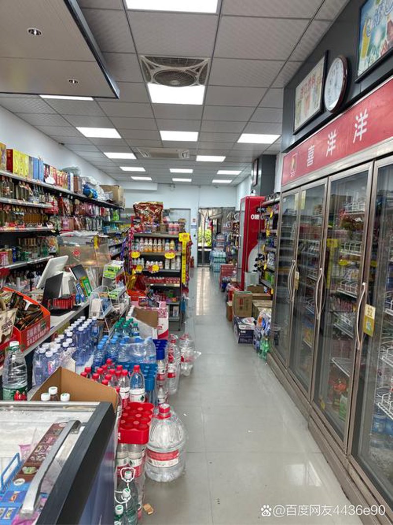 便利店生活：方便快捷的都市小憩